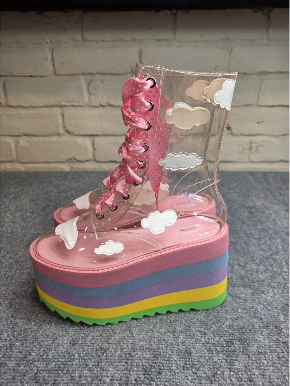 EUC Current Mood Dolls Kill "Happy Daze" Sz 9
